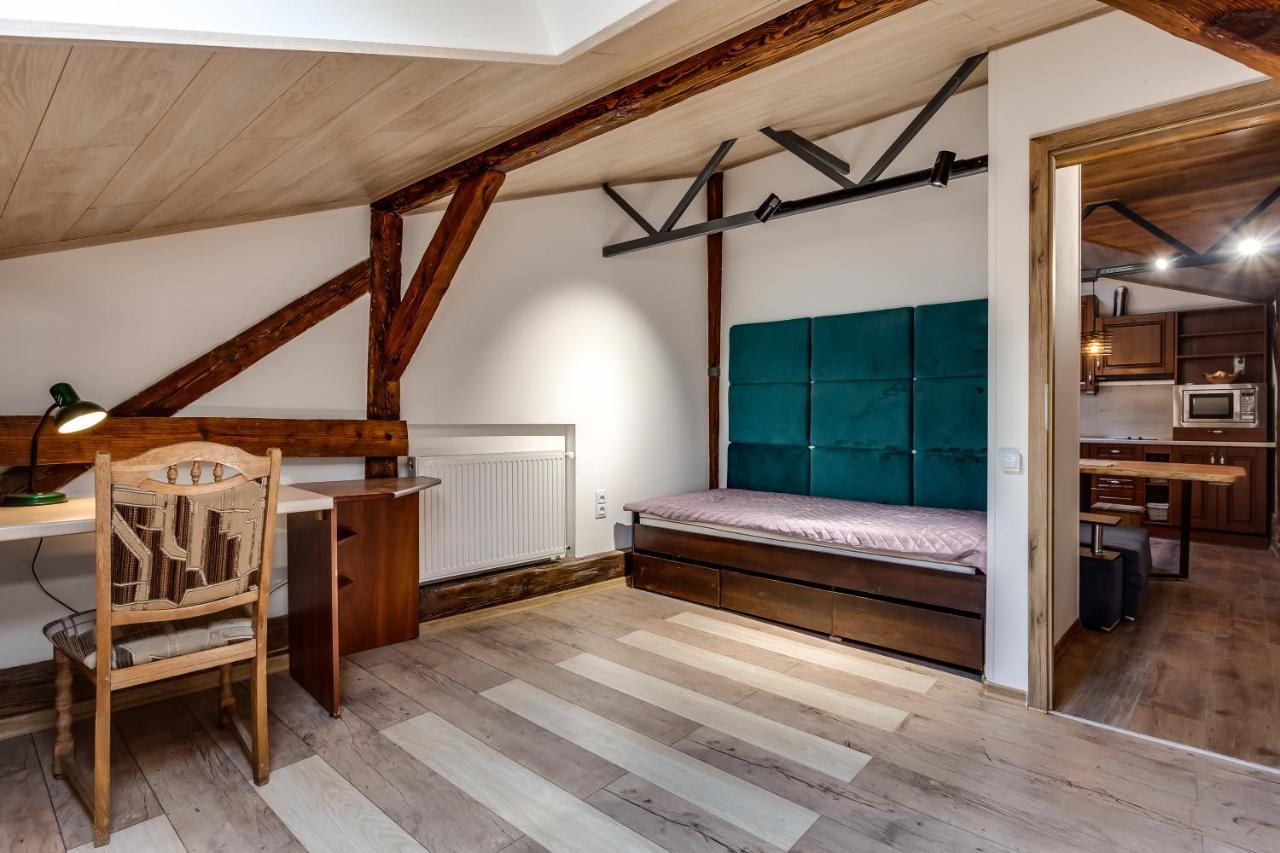 Four Bedrooms Apartment In The Heart Of Lviv Exterior photo